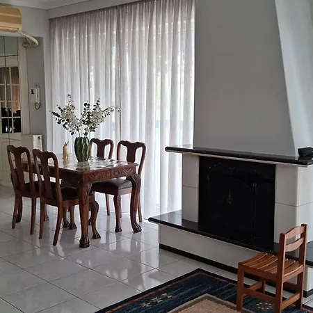 Apartament Golden Kalamaria *